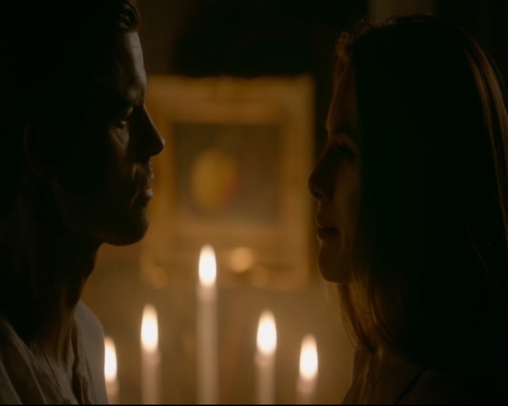 vampirediariesworld-dot-nl_TheOriginals5x03NeMeQuittePas07238.jpg