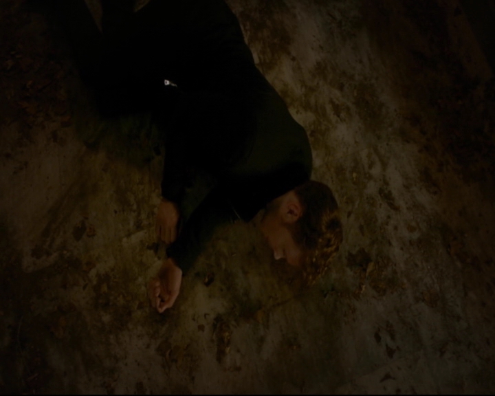 vampirediariesworld-dot-nl_TheOriginals5x03NeMeQuittePas07250.jpg