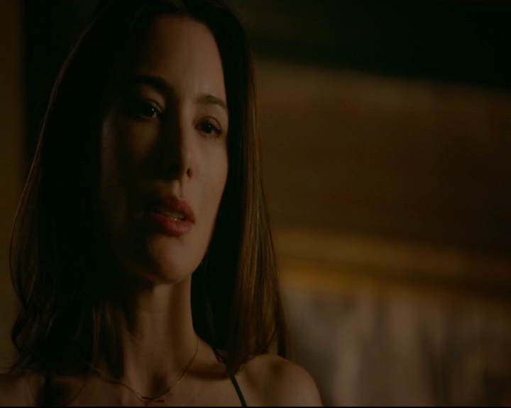 vampirediariesworld-dot-nl_TheOriginals5x03NeMeQuittePas07299.jpg
