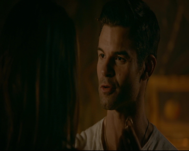 vampirediariesworld-dot-nl_TheOriginals5x03NeMeQuittePas07324.jpg