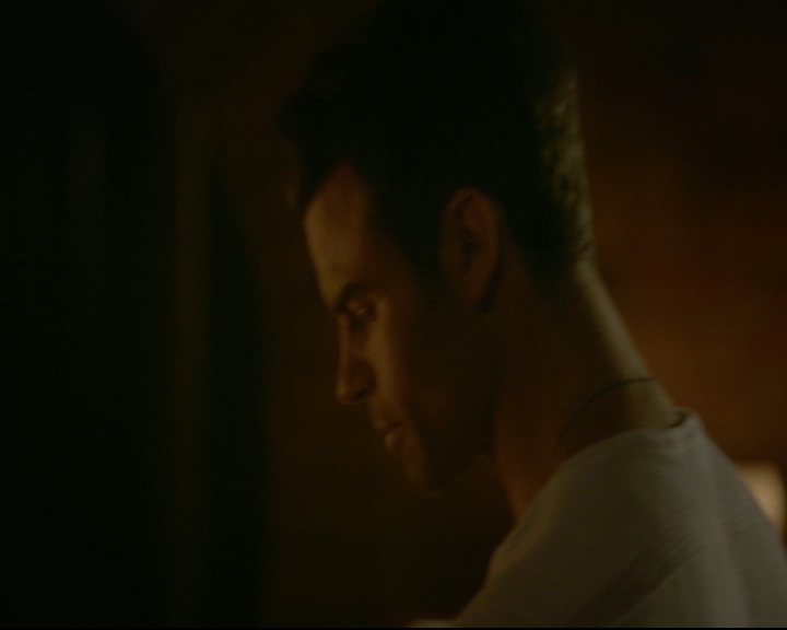 vampirediariesworld-dot-nl_TheOriginals5x03NeMeQuittePas07330.jpg