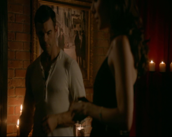 vampirediariesworld-dot-nl_TheOriginals5x03NeMeQuittePas07337.jpg