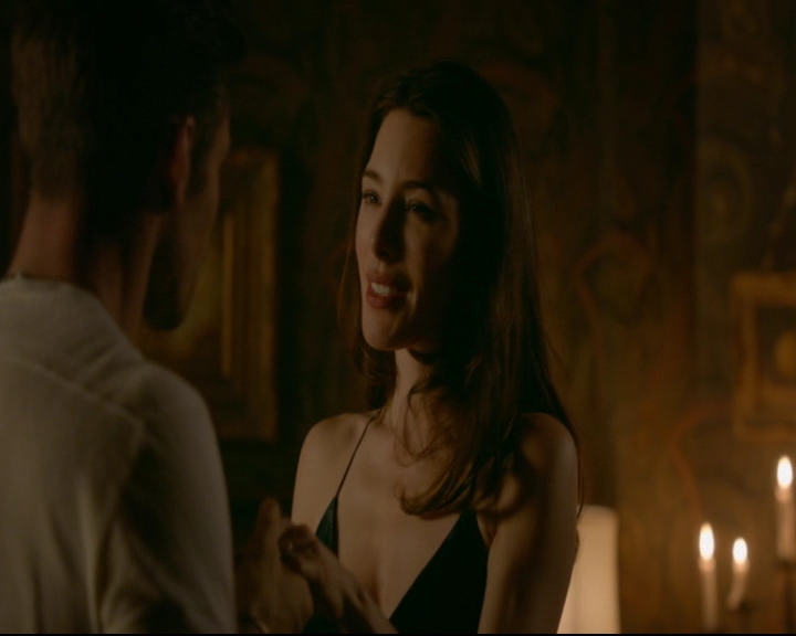 vampirediariesworld-dot-nl_TheOriginals5x03NeMeQuittePas07363.jpg