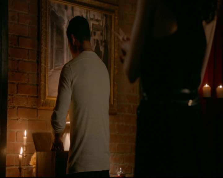 vampirediariesworld-dot-nl_TheOriginals5x03NeMeQuittePas07365.jpg