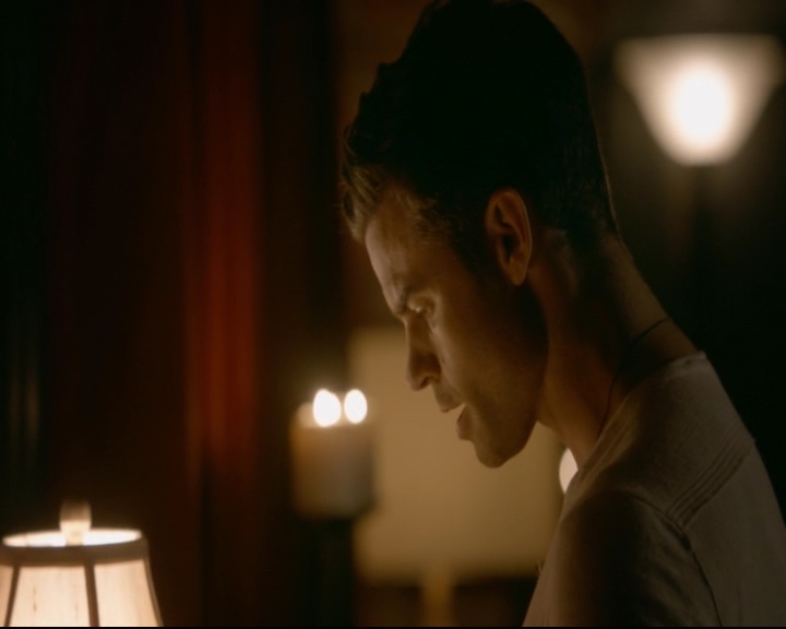 vampirediariesworld-dot-nl_TheOriginals5x03NeMeQuittePas07367.jpg