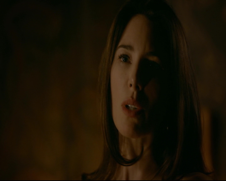 vampirediariesworld-dot-nl_TheOriginals5x03NeMeQuittePas07371.jpg