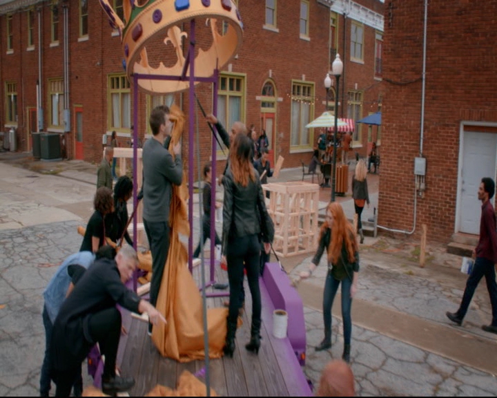 vampirediariesworld-dot-nl_TheOriginals5x04BetweenTheDevilAndTheDeepBlueSea00040.jpg