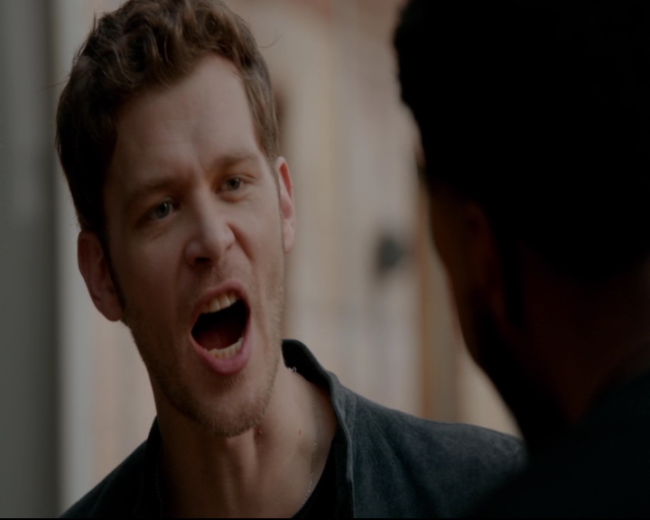 vampirediariesworld-dot-nl_TheOriginals5x04BetweenTheDevilAndTheDeepBlueSea00102.jpg