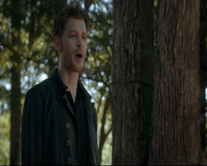 vampirediariesworld-dot-nl_TheOriginals5x04BetweenTheDevilAndTheDeepBlueSea00107.jpg