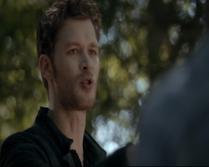 vampirediariesworld-dot-nl_TheOriginals5x04BetweenTheDevilAndTheDeepBlueSea00119.jpg