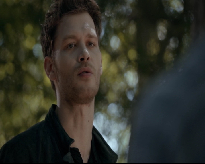 vampirediariesworld-dot-nl_TheOriginals5x04BetweenTheDevilAndTheDeepBlueSea00130.jpg