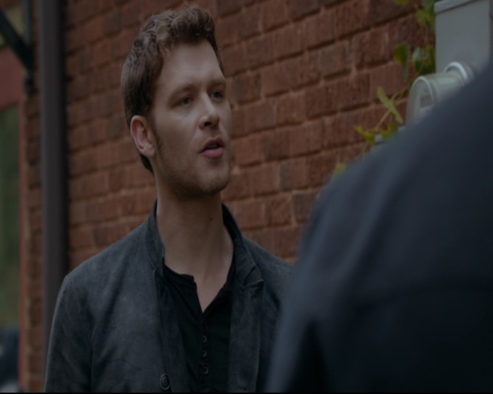 vampirediariesworld-dot-nl_TheOriginals5x04BetweenTheDevilAndTheDeepBlueSea00139.jpg