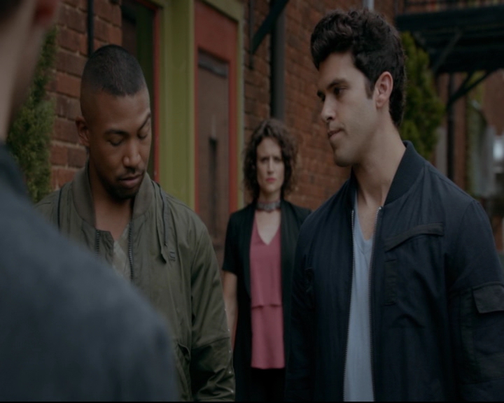 vampirediariesworld-dot-nl_TheOriginals5x04BetweenTheDevilAndTheDeepBlueSea00143.jpg