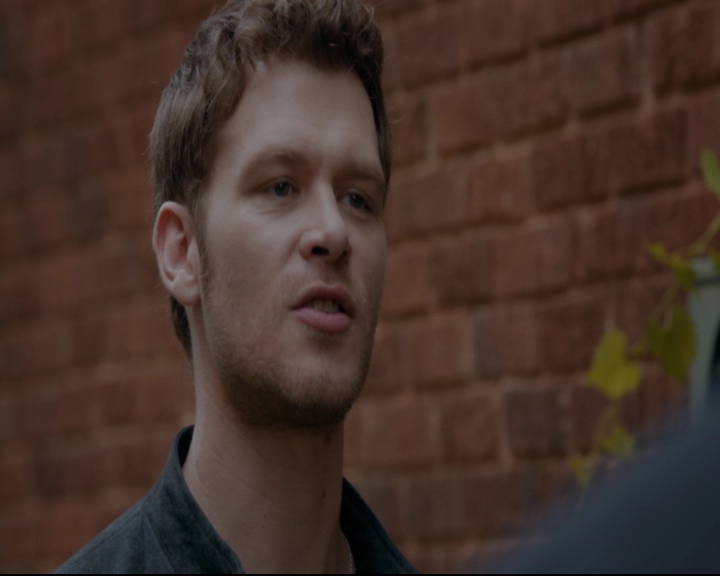 vampirediariesworld-dot-nl_TheOriginals5x04BetweenTheDevilAndTheDeepBlueSea00145.jpg