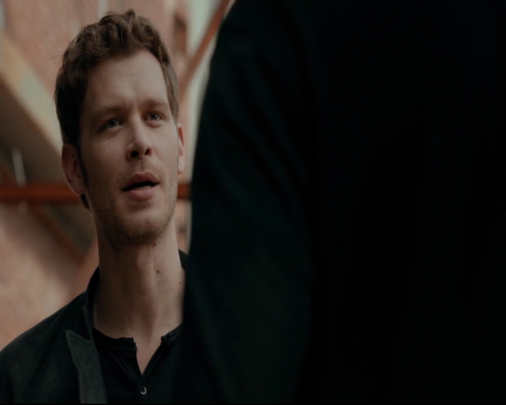 vampirediariesworld-dot-nl_TheOriginals5x04BetweenTheDevilAndTheDeepBlueSea00168.jpg