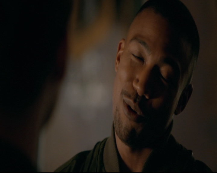 vampirediariesworld-dot-nl_TheOriginals5x04BetweenTheDevilAndTheDeepBlueSea00212.jpg