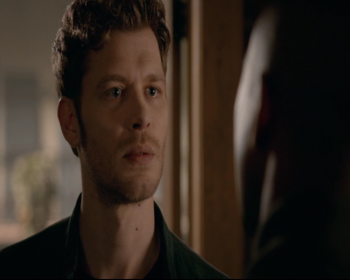 vampirediariesworld-dot-nl_TheOriginals5x04BetweenTheDevilAndTheDeepBlueSea00222.jpg