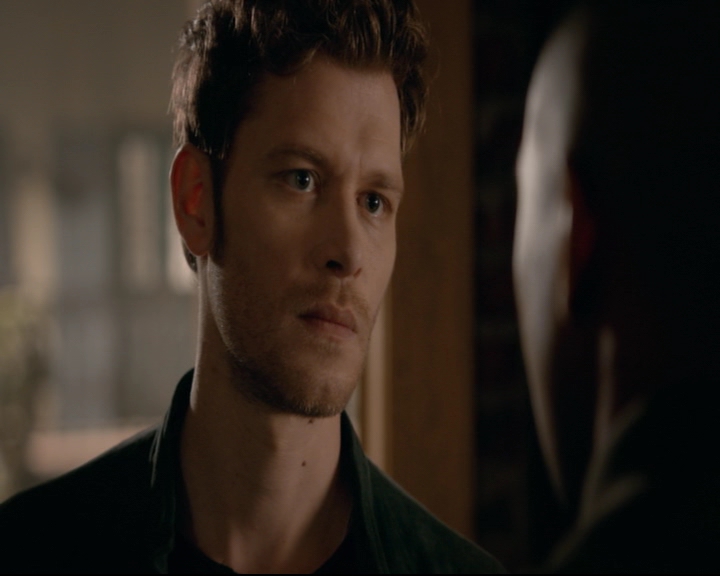 vampirediariesworld-dot-nl_TheOriginals5x04BetweenTheDevilAndTheDeepBlueSea00227.jpg