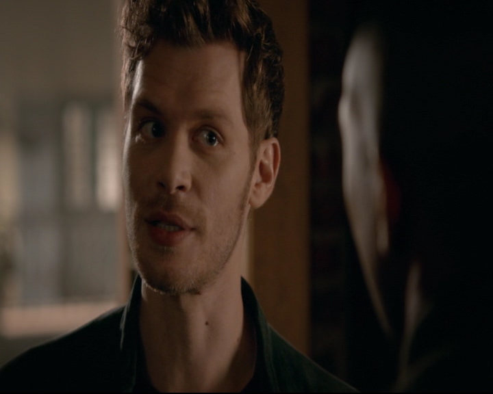 vampirediariesworld-dot-nl_TheOriginals5x04BetweenTheDevilAndTheDeepBlueSea00247.jpg