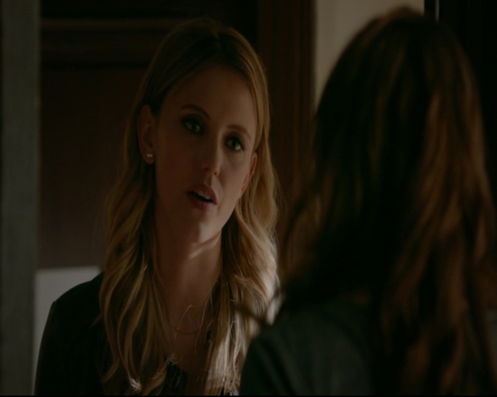 vampirediariesworld-dot-nl_TheOriginals5x04BetweenTheDevilAndTheDeepBlueSea00318.jpg