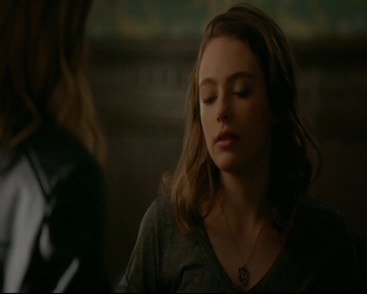 vampirediariesworld-dot-nl_TheOriginals5x04BetweenTheDevilAndTheDeepBlueSea00324.jpg