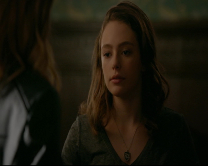 vampirediariesworld-dot-nl_TheOriginals5x04BetweenTheDevilAndTheDeepBlueSea00325.jpg