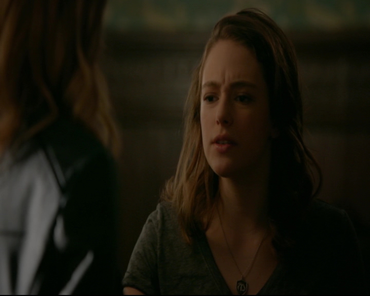 vampirediariesworld-dot-nl_TheOriginals5x04BetweenTheDevilAndTheDeepBlueSea00328.jpg