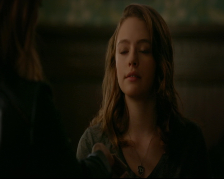 vampirediariesworld-dot-nl_TheOriginals5x04BetweenTheDevilAndTheDeepBlueSea00335.jpg