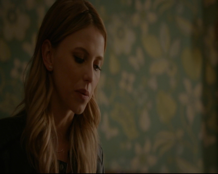 vampirediariesworld-dot-nl_TheOriginals5x04BetweenTheDevilAndTheDeepBlueSea00371.jpg