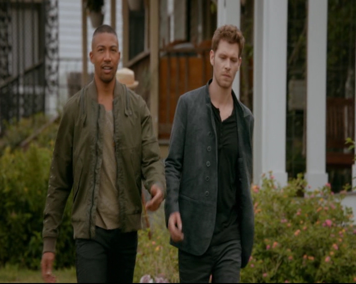 vampirediariesworld-dot-nl_TheOriginals5x04BetweenTheDevilAndTheDeepBlueSea00417.jpg