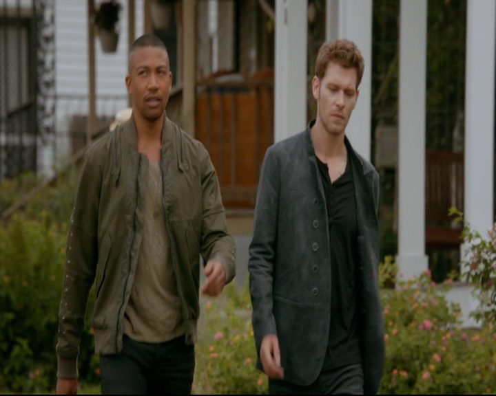 vampirediariesworld-dot-nl_TheOriginals5x04BetweenTheDevilAndTheDeepBlueSea00418.jpg