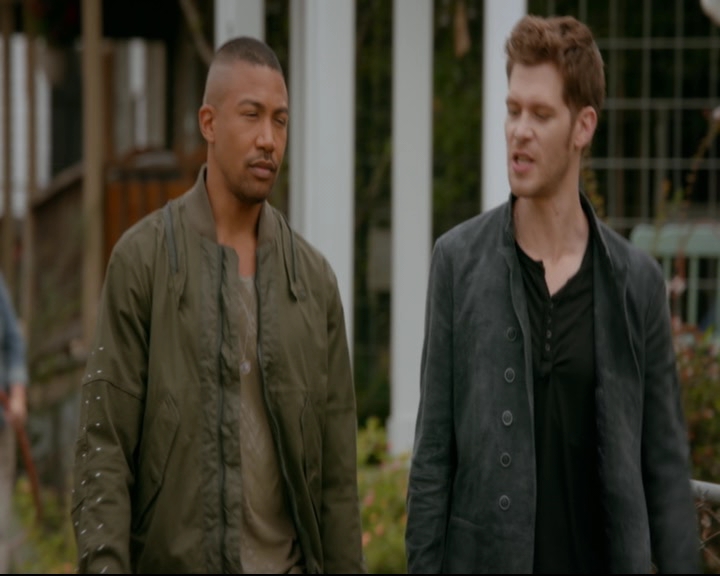 vampirediariesworld-dot-nl_TheOriginals5x04BetweenTheDevilAndTheDeepBlueSea00421.jpg