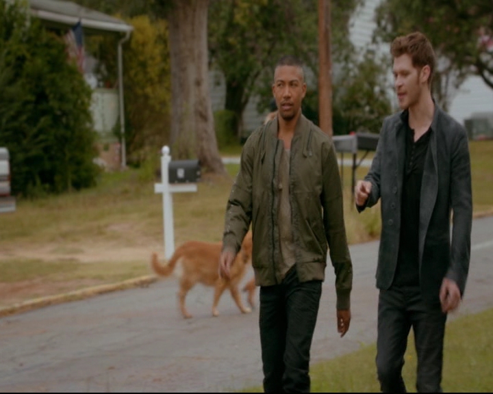 vampirediariesworld-dot-nl_TheOriginals5x04BetweenTheDevilAndTheDeepBlueSea00422.jpg