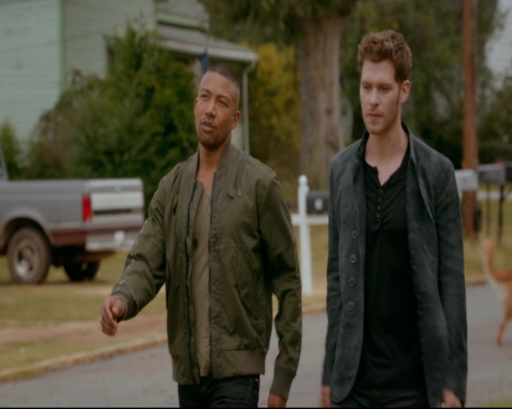 vampirediariesworld-dot-nl_TheOriginals5x04BetweenTheDevilAndTheDeepBlueSea00424.jpg