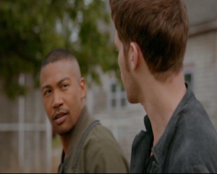 vampirediariesworld-dot-nl_TheOriginals5x04BetweenTheDevilAndTheDeepBlueSea00432.jpg