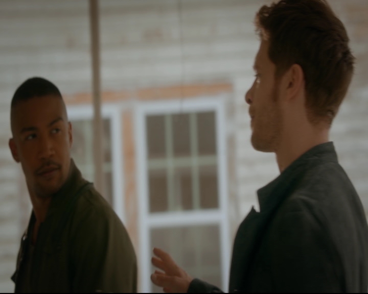 vampirediariesworld-dot-nl_TheOriginals5x04BetweenTheDevilAndTheDeepBlueSea00437.jpg