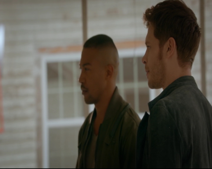 vampirediariesworld-dot-nl_TheOriginals5x04BetweenTheDevilAndTheDeepBlueSea00439.jpg