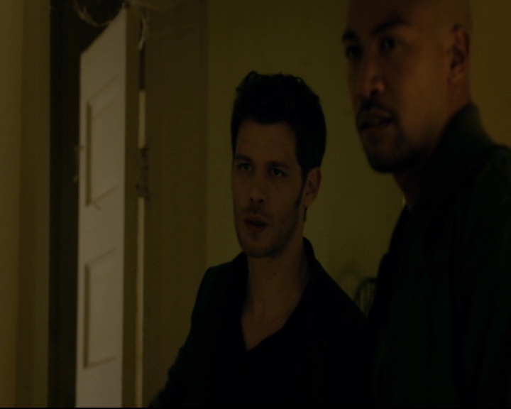 vampirediariesworld-dot-nl_TheOriginals5x04BetweenTheDevilAndTheDeepBlueSea00459.jpg