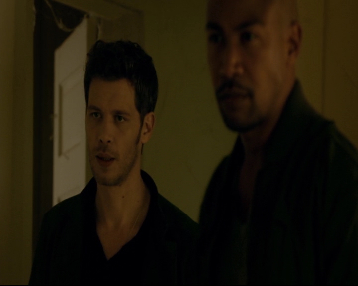 vampirediariesworld-dot-nl_TheOriginals5x04BetweenTheDevilAndTheDeepBlueSea00460.jpg