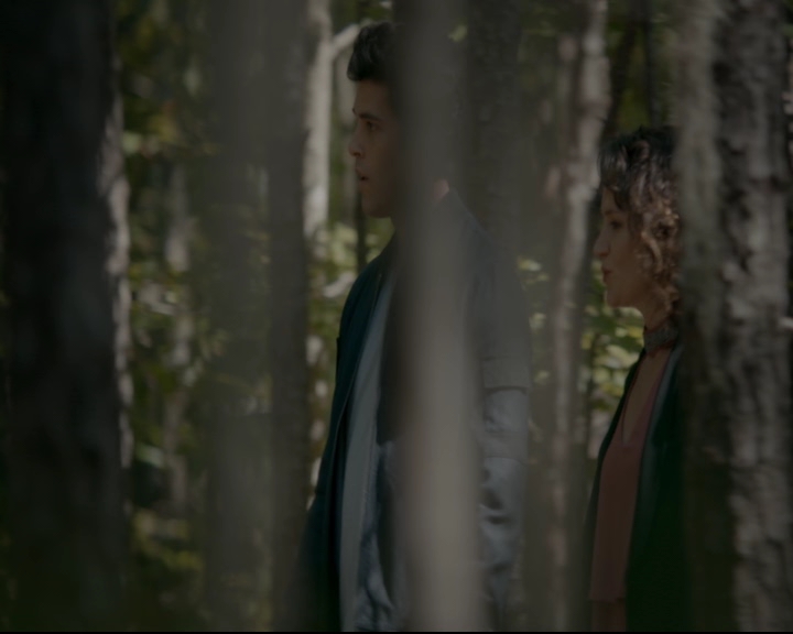 vampirediariesworld-dot-nl_TheOriginals5x04BetweenTheDevilAndTheDeepBlueSea00614.jpg