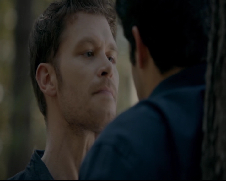 vampirediariesworld-dot-nl_TheOriginals5x04BetweenTheDevilAndTheDeepBlueSea00644.jpg