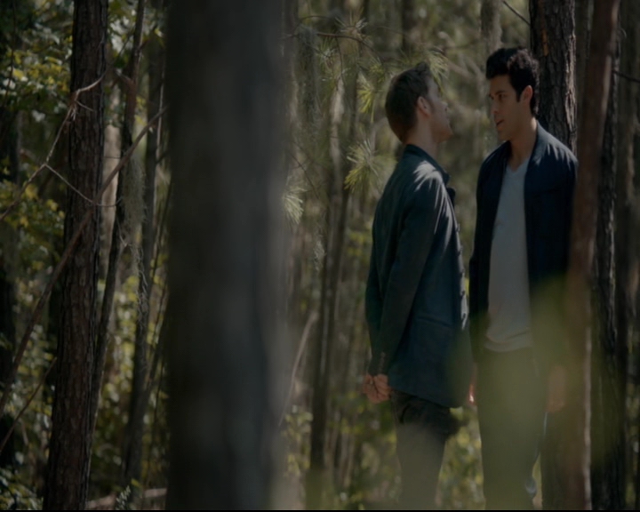 vampirediariesworld-dot-nl_TheOriginals5x04BetweenTheDevilAndTheDeepBlueSea00650.jpg