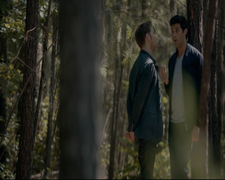 vampirediariesworld-dot-nl_TheOriginals5x04BetweenTheDevilAndTheDeepBlueSea00652.jpg