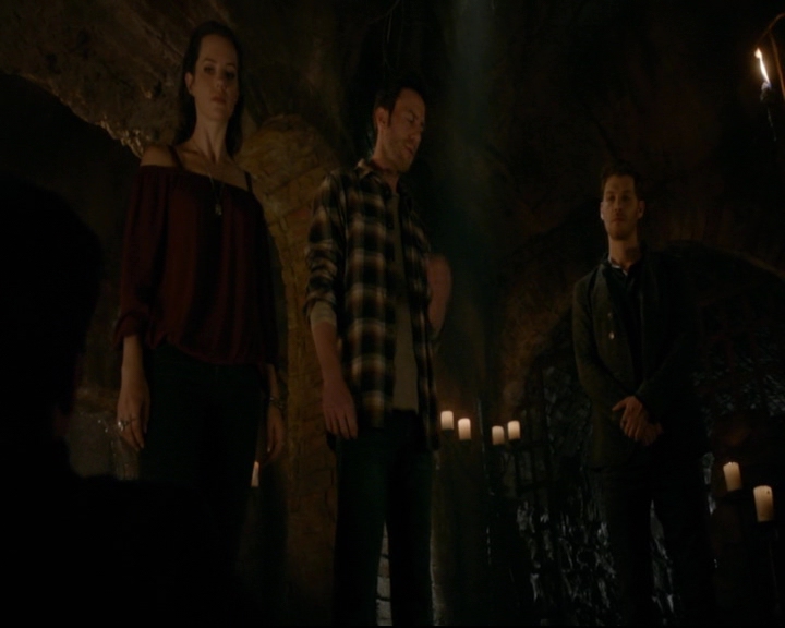 vampirediariesworld-dot-nl_TheOriginals5x04BetweenTheDevilAndTheDeepBlueSea00669.jpg