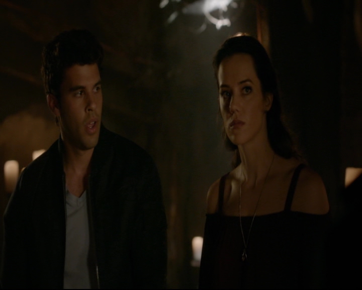 vampirediariesworld-dot-nl_TheOriginals5x04BetweenTheDevilAndTheDeepBlueSea00675.jpg