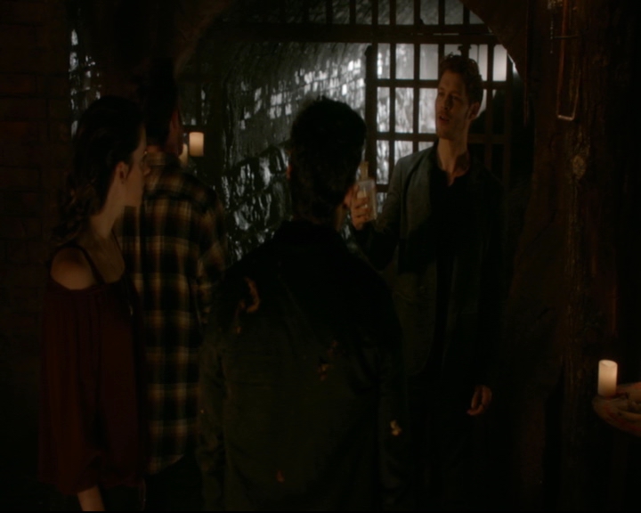 vampirediariesworld-dot-nl_TheOriginals5x04BetweenTheDevilAndTheDeepBlueSea00680.jpg