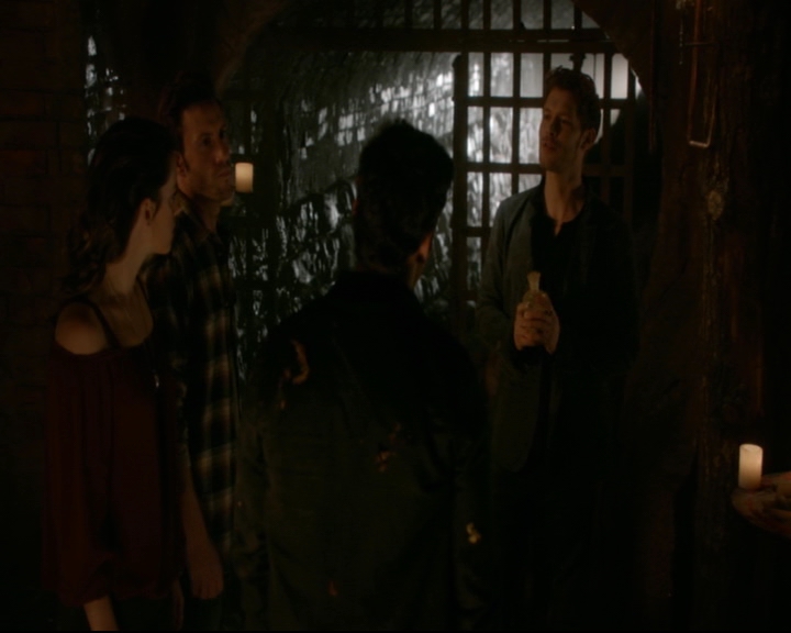 vampirediariesworld-dot-nl_TheOriginals5x04BetweenTheDevilAndTheDeepBlueSea00682.jpg