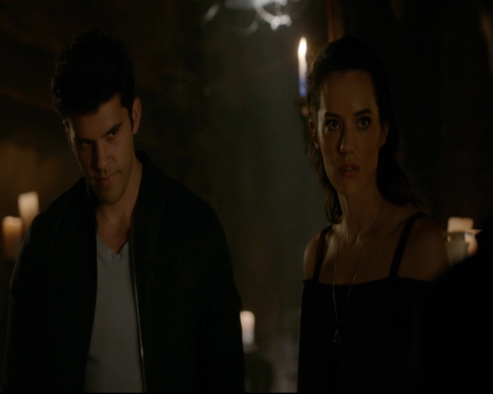 vampirediariesworld-dot-nl_TheOriginals5x04BetweenTheDevilAndTheDeepBlueSea00687.jpg