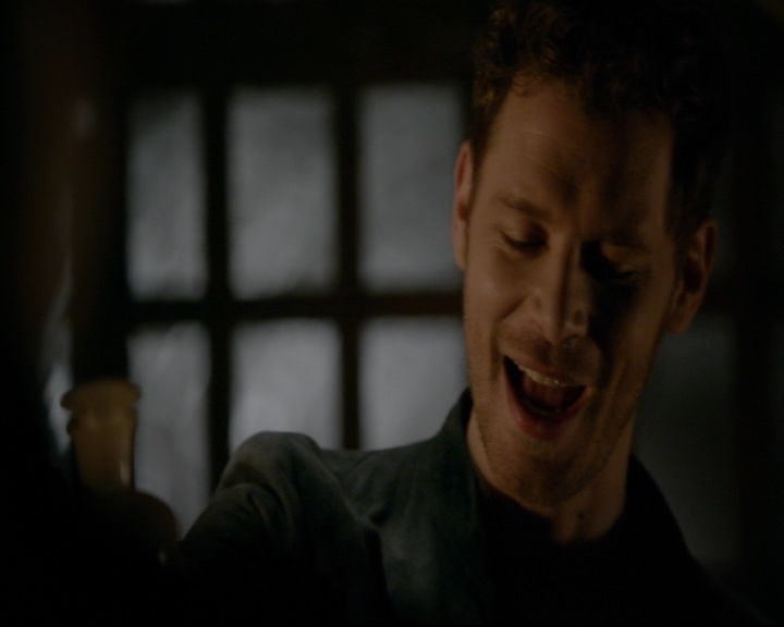 vampirediariesworld-dot-nl_TheOriginals5x04BetweenTheDevilAndTheDeepBlueSea00689.jpg