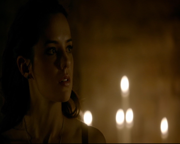 vampirediariesworld-dot-nl_TheOriginals5x04BetweenTheDevilAndTheDeepBlueSea00716.jpg